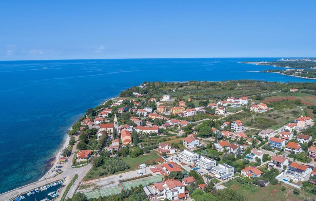 Apartment Complex Orzan Lovrecica Exterior photo